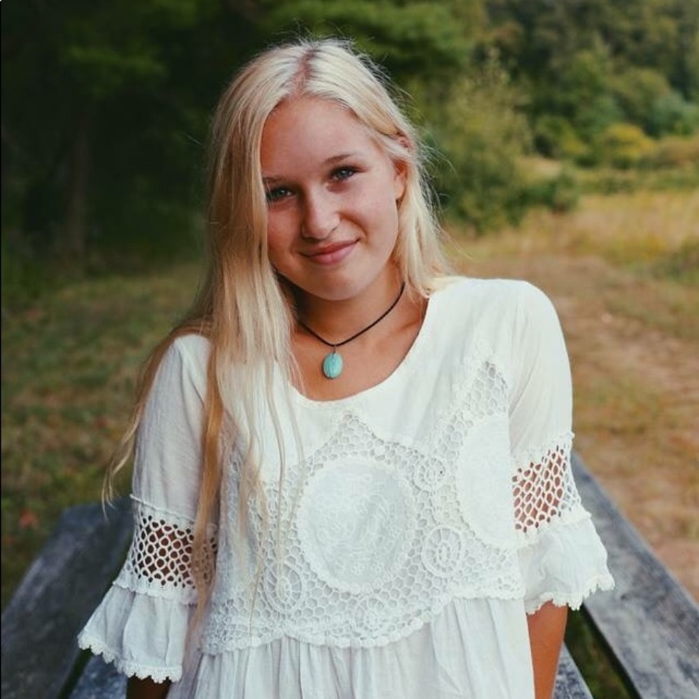 Meet your Posher, Kayla